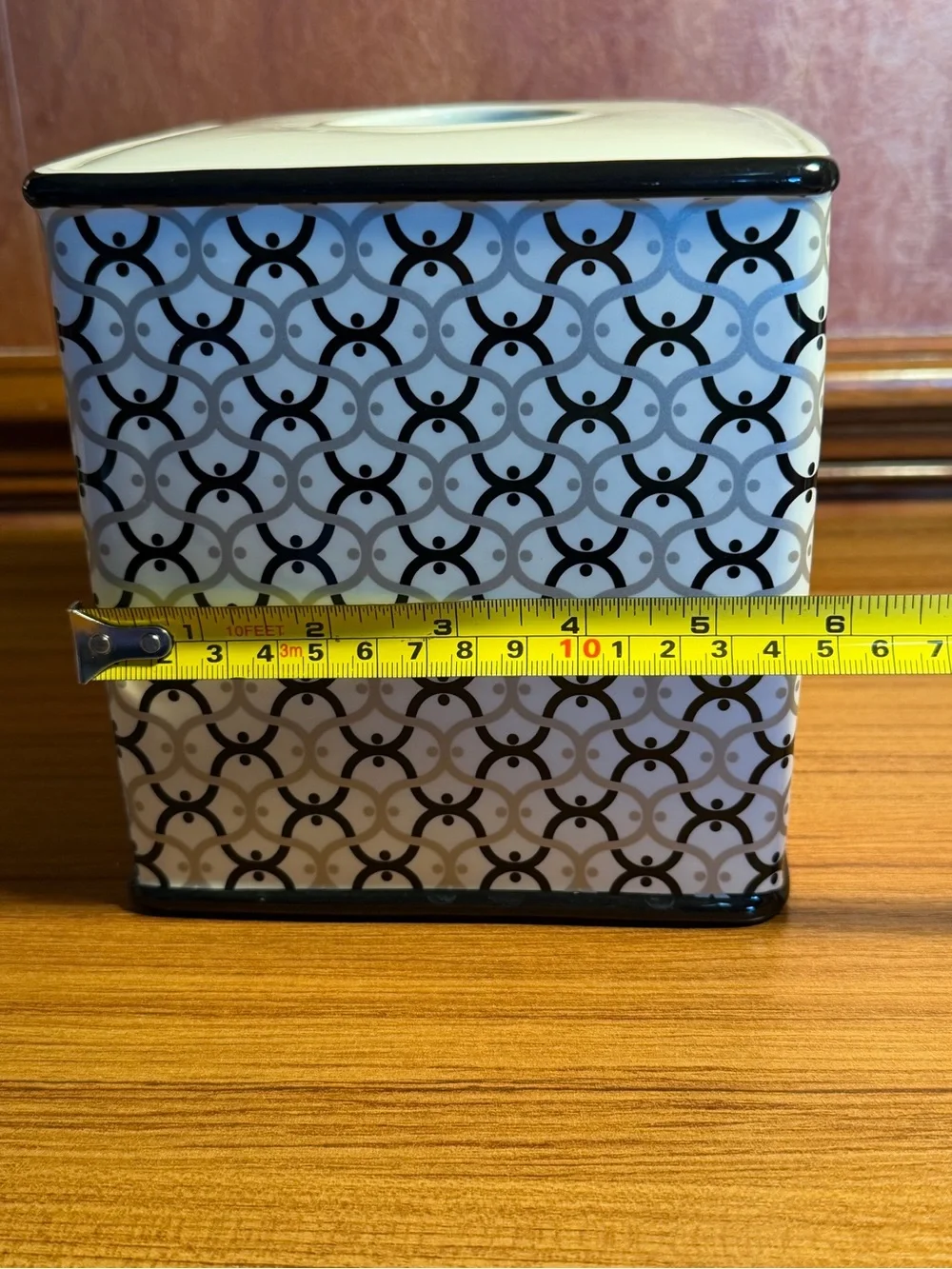 Raymond Waites Ceramic Tissue Box Cover Cube Geometric Interlocking Trellis EUC